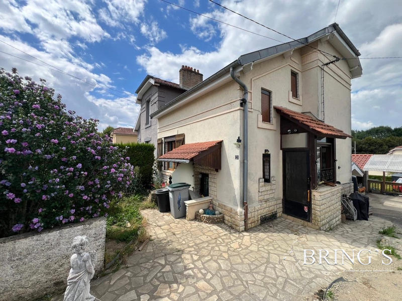 Maison - 80 m² - 4 pièces