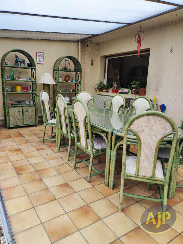 Maison - 206 m² - 6 pièces