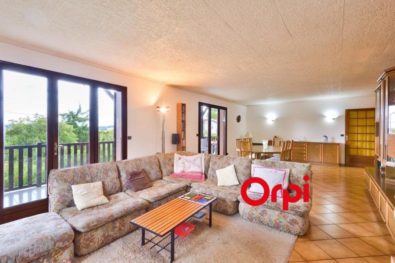 Villa - 237 m² - 5 pièces