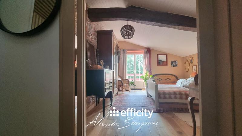 Maison - 207 m² - 5 pièces