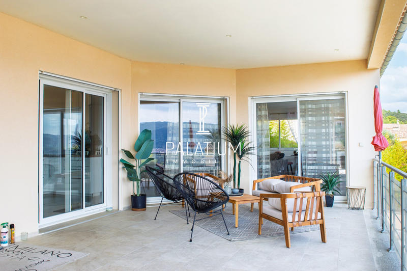 Maison - 168 m² - 5 pièces