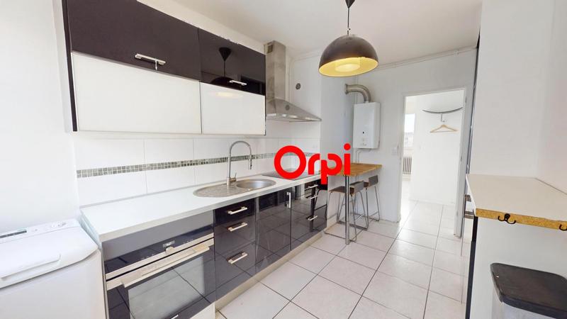 Appartement - 77 m² - 5 pièces
