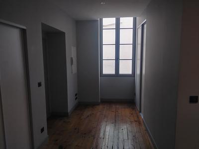 Appartement - 99 m² - 3 pièces