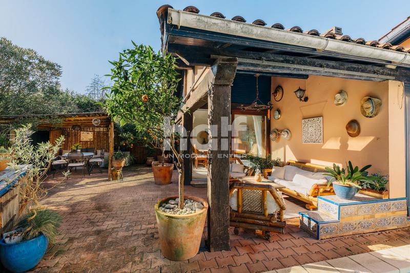 Maison - 170 m² - 6 pièces