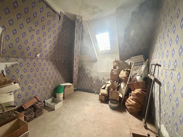 Propriété - 246 m² - 7 pièces