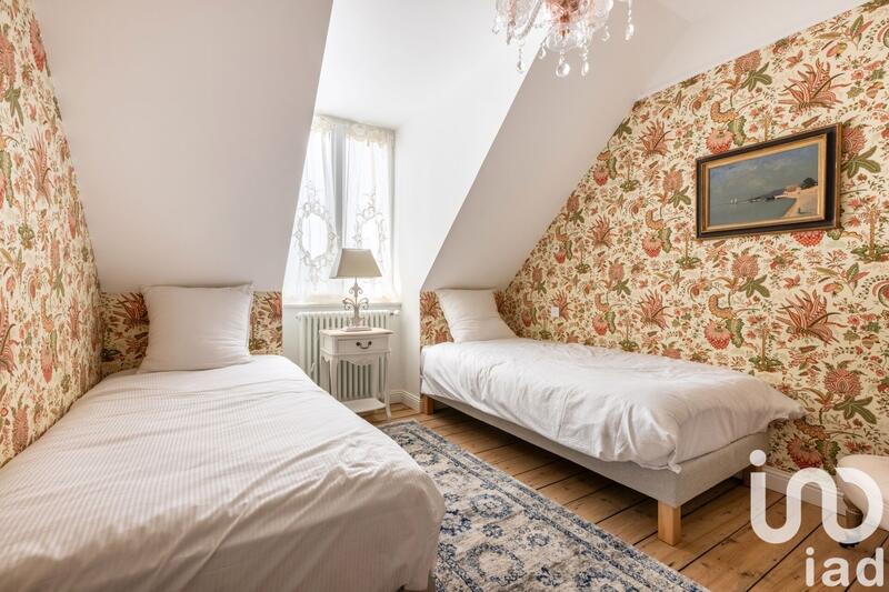 Maison de ville - 200 m² - 8 pièces