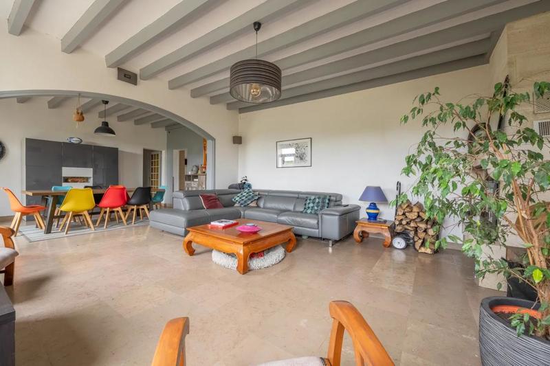 Maison - 157 m² - 7 pièces