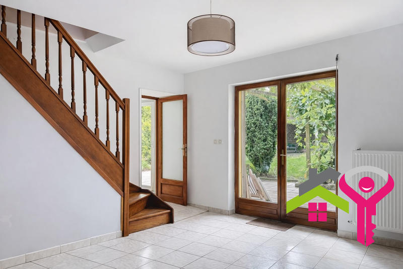 Maison - 180 m² - 6 pièces