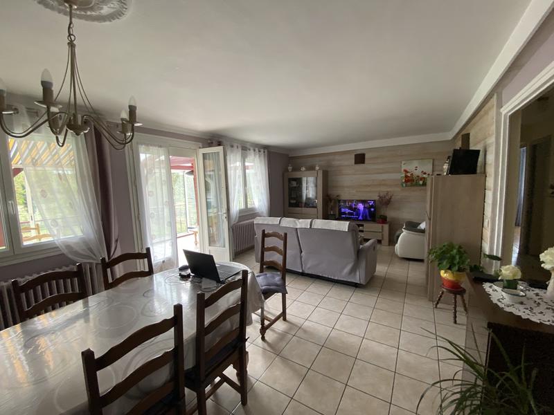 Maison traditionnelle - 145 m² - 6 pièces