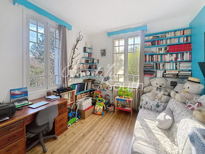 Maison - 167 m² - 7 pièces