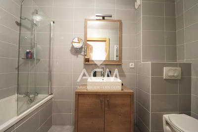 Appartement - 84 m² - 4 pièces