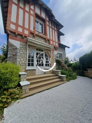 Villa - 120 m² - 4 pièces