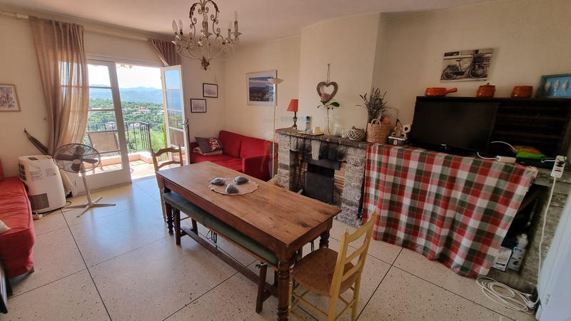 Maison - 80 m² - 5 pièces