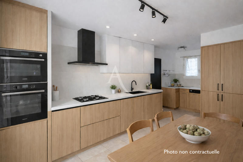 Maison - 104 m² - 4 pièces