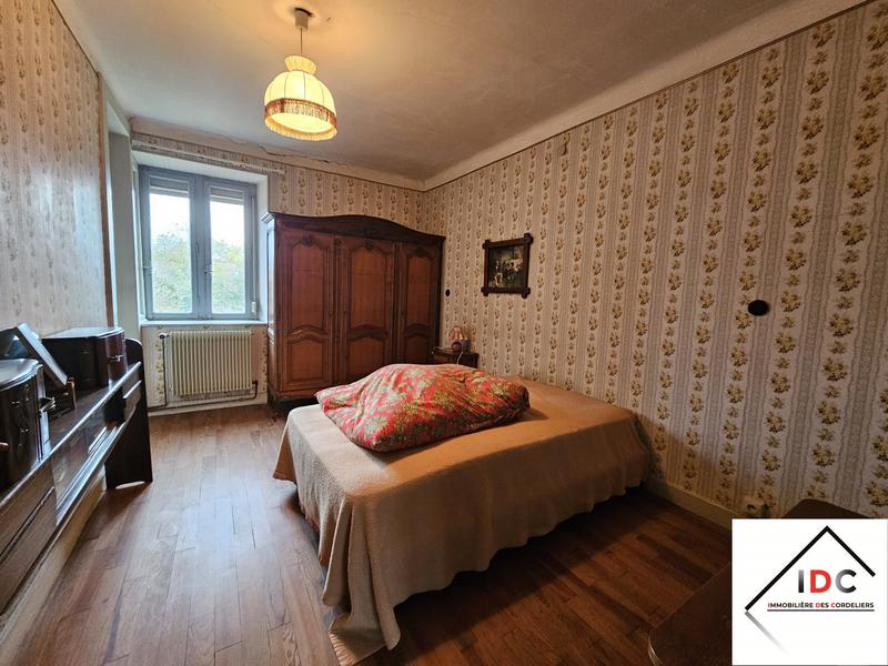 Maison - 92 m² - 5 pièces