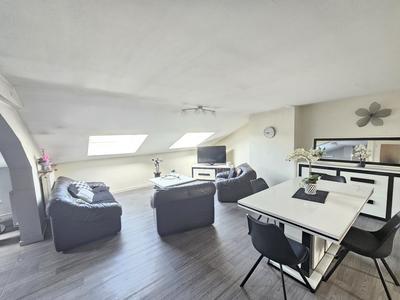 Appartement - 65 m² - 3 pièces