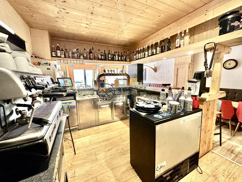 Local commercial - 174 m²