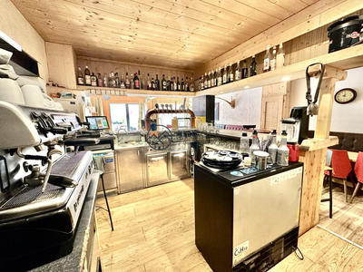 Local commercial - 174 m²