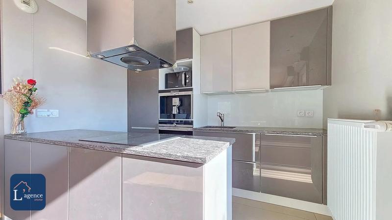 Duplex - 122 m² - 5 pièces