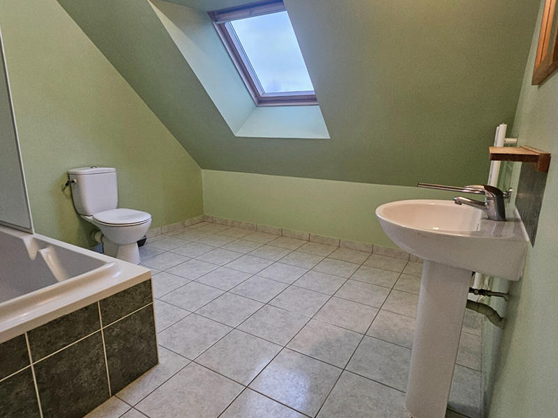 Maison - 93 m² - 5 pièces