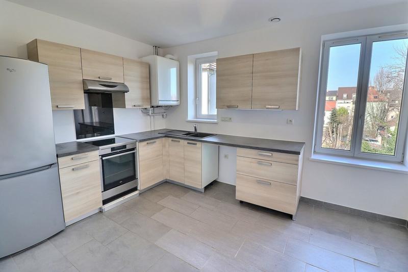 Appartement - 94 m² - 4 pièces