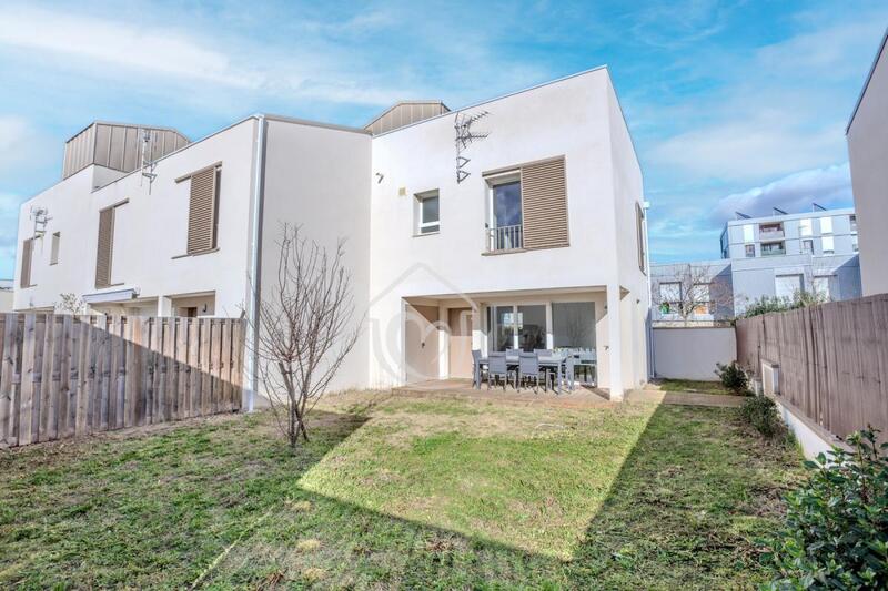 Maison - 86 m² - 4 pièces