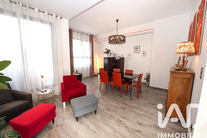 Maison - 296 m² - 9 pièces