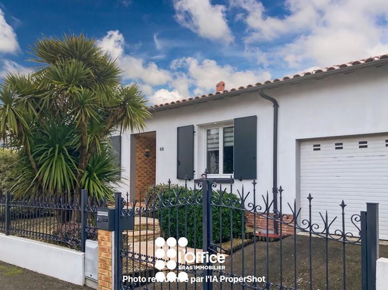 Maison - 140 m² - 5 pièces