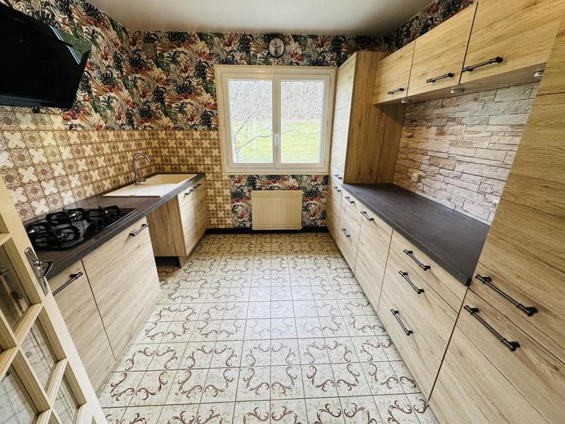 Maison - 177 m² - 7 pièces