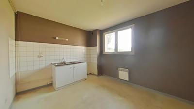 Appartement ancien - 70 m² - 3 pièces