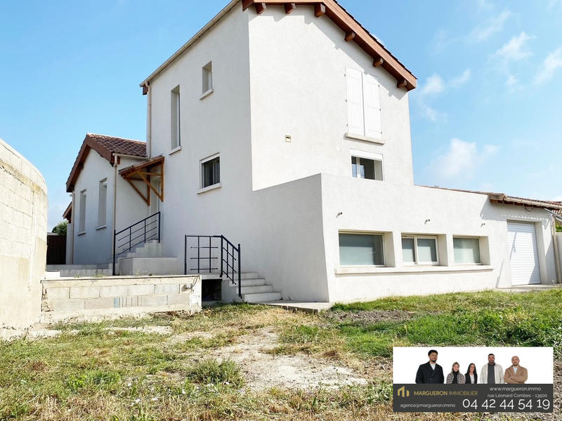 Maison - 95 m² - 4 pièces