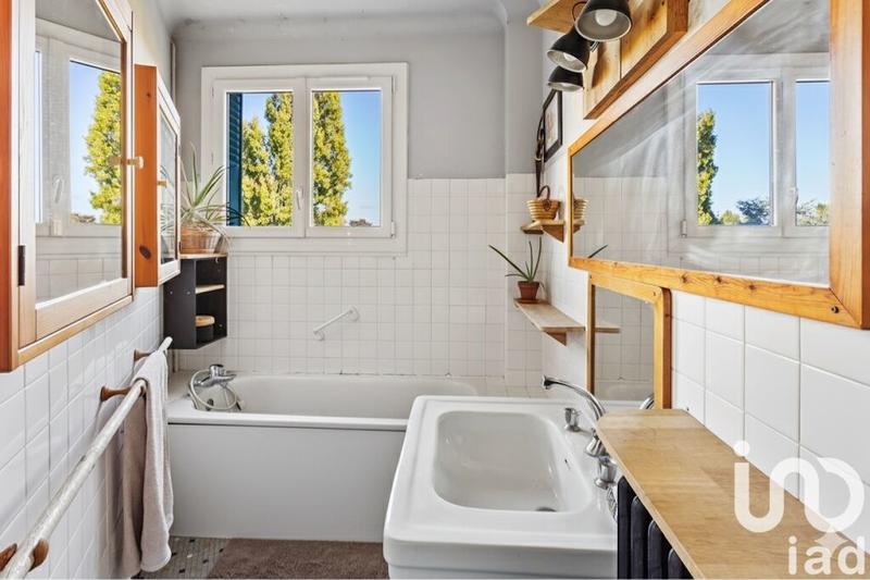 Appartement - 126 m² - 6 pièces