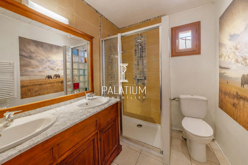 Appartement - 102 m² - 4 pièces