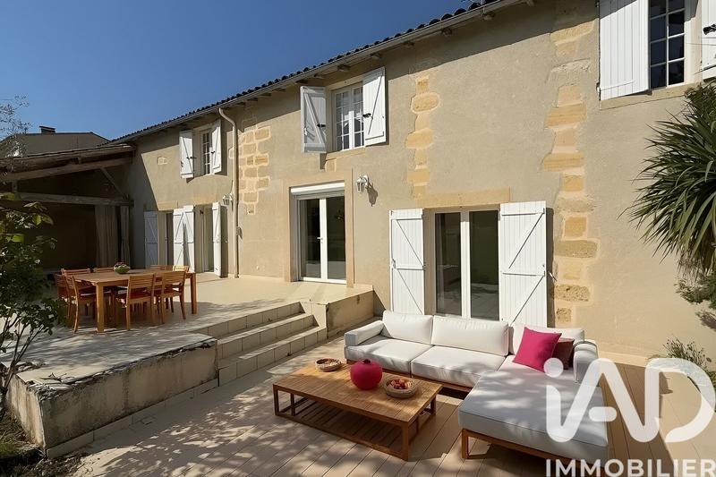 Maison - 323 m² - 12 pièces