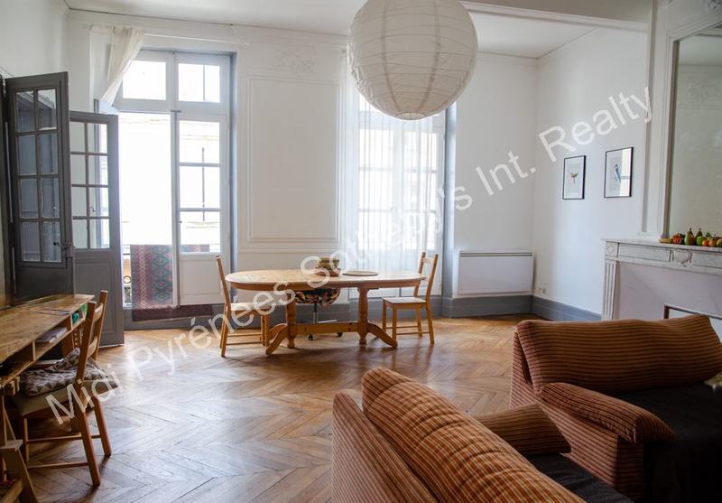 Appartement - 112 m² - 4 pièces