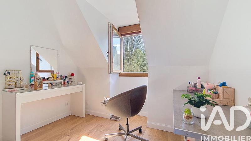 Maison - 122 m² - 8 pièces