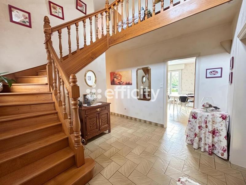 Maison - 183 m² - 6 pièces