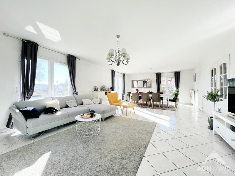 Maison - 170 m² - 6 pièces