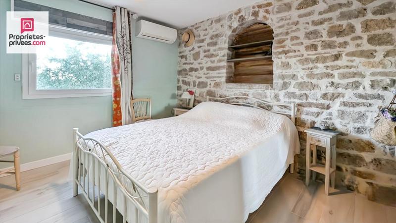 Maison - 180 m² - 5 pièces