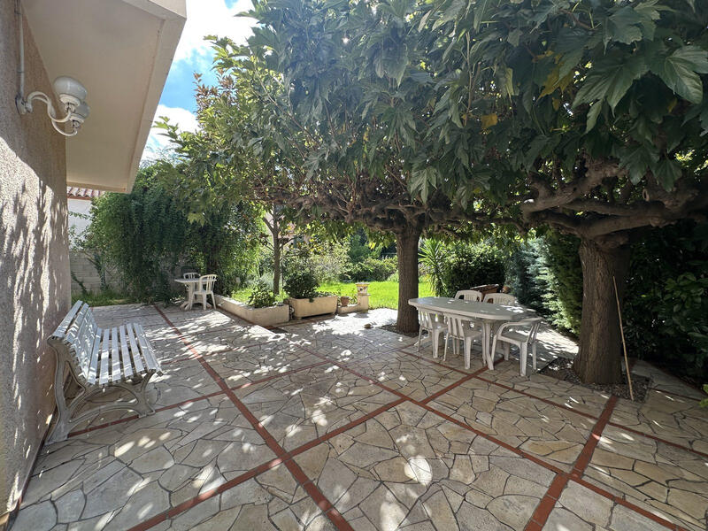 Maison - 185 m² - 6 pièces