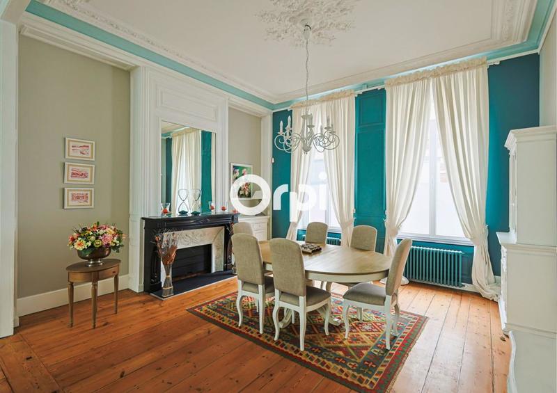 Maison de maîtres - 265 m² - 7 pièces