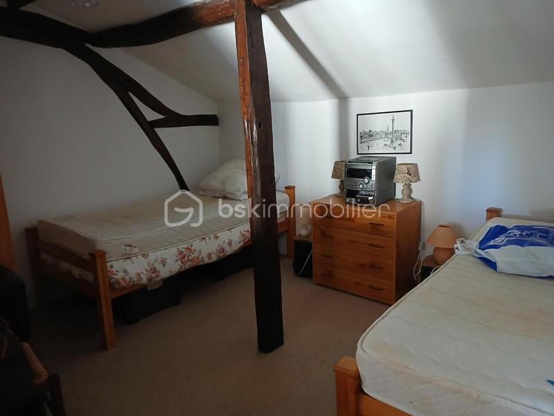 Maison en pierre - 165 m² - 7 pièces