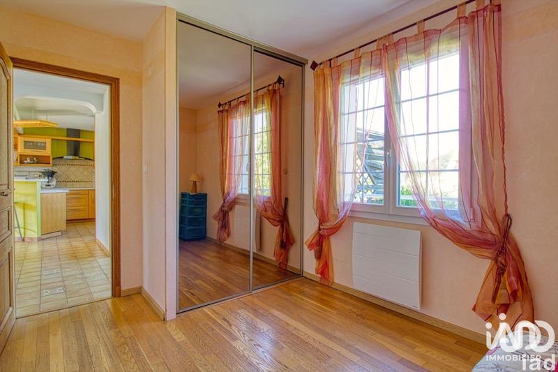 Maison - 185 m² - 8 pièces