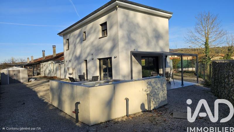 Maison - 113 m² - 6 pièces