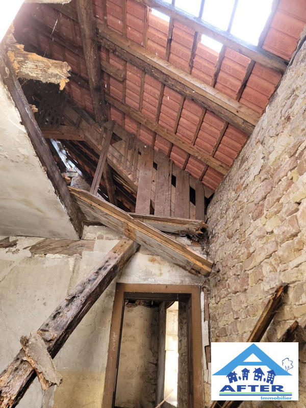 Maison - 242 m² - 4 pièces