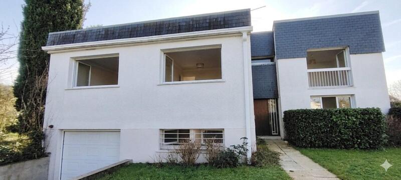 Maison - 150 m² - 7 pièces