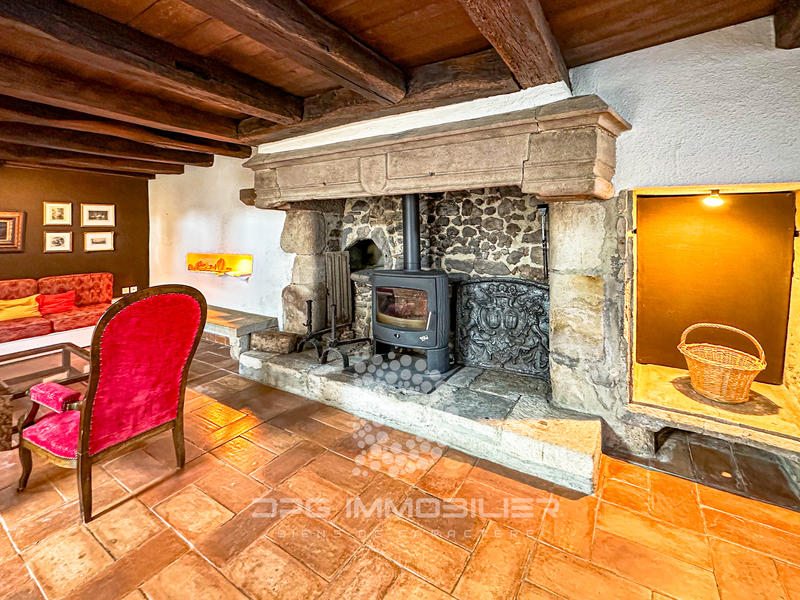 Maison de village - 310 m² - 14 pièces