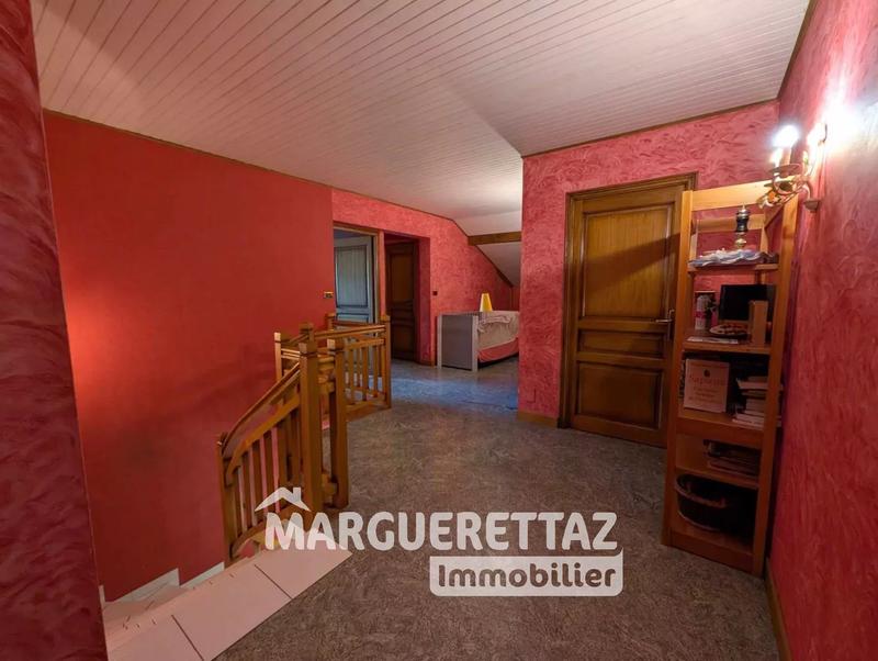 Maison de village - 240 m² - 6 pièces