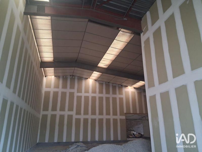 Local commercial - 207 m²