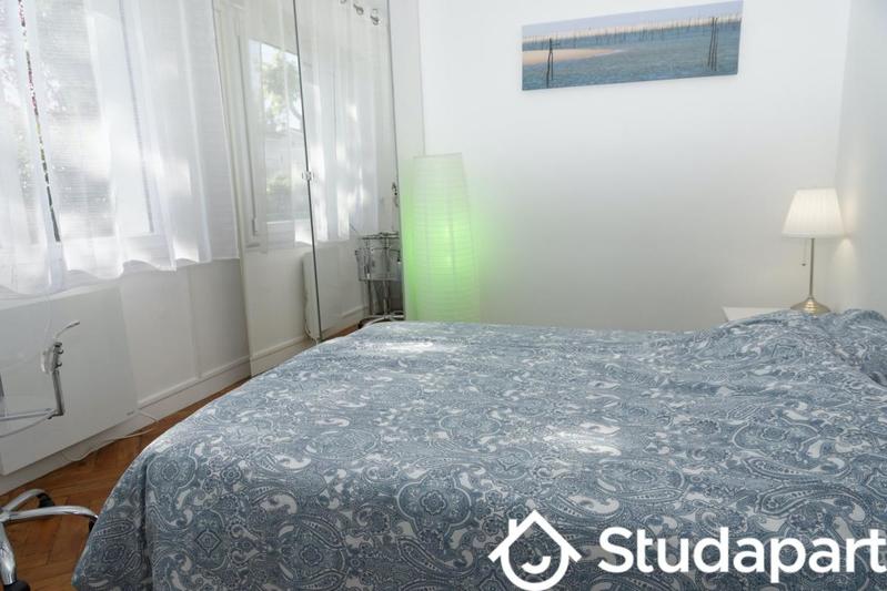 Chambre - 10 m² - 1 pièce